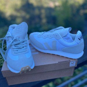 NWT Veja Rio Branco Alveomesh Womens Trainers